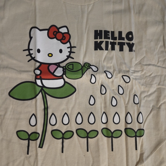 SANRIO Hello Kitty Beige Color Graphic T-Shirt Size Large Watering Plants NEW - Picture 8 of 12